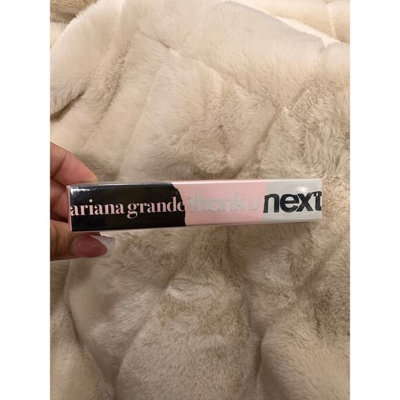 Ariana Grande Thank U Next travel size - Picture 1 of 3